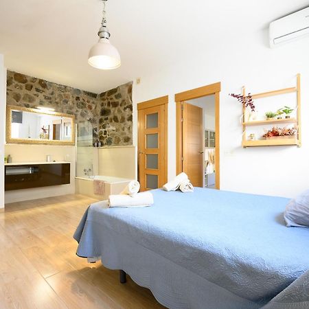 Blue Castle Guesthouse Малага Екстер'єр фото