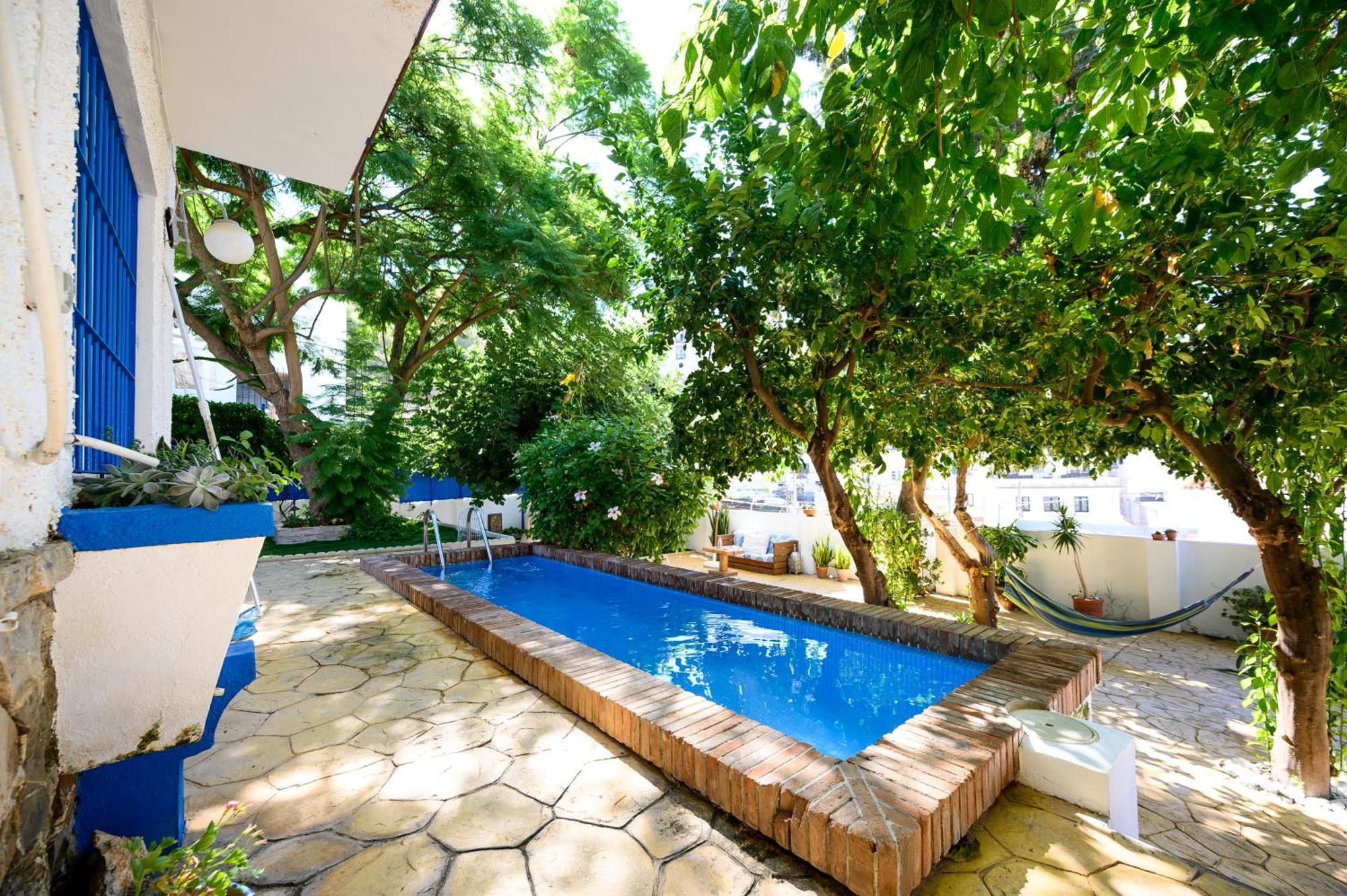 Blue Castle Guesthouse Малага Екстер'єр фото