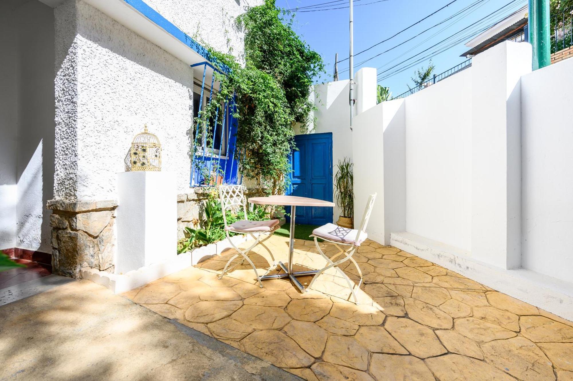 Blue Castle Guesthouse Малага Екстер'єр фото